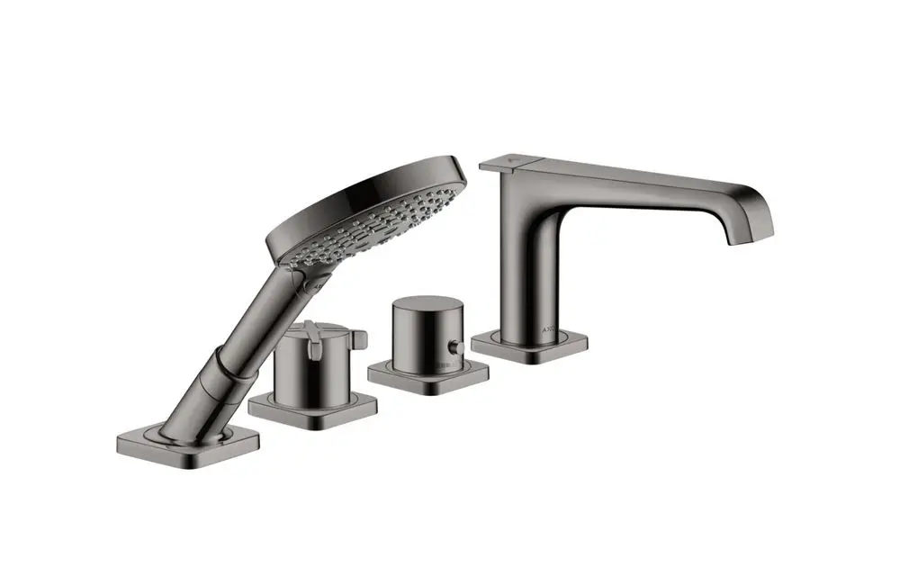 AXOR Citterio E 4-Loch Fliesenrandarmatur in Polished Black Chrome mit abnehmbarer Handbrause, Thermostat und separatem Bedienknopf, auf quadratischen Basisplatten montiert.